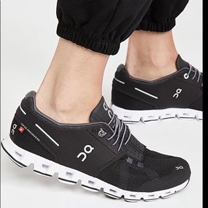 ON Cloud Running shoes